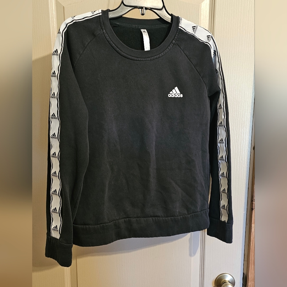 ADIDAS Medium Black & White Pullover Adorable Teen Girls Sweater